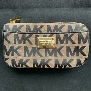 Michael Kors Signature Logo Canvas - Cosmetic Bag
